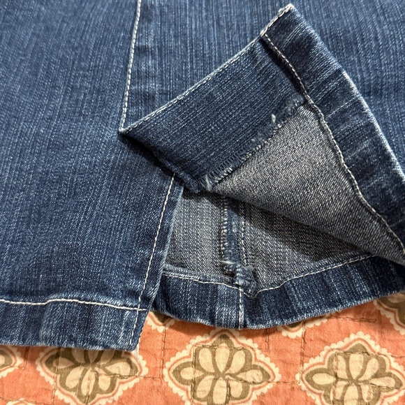 Vintage Denim Embroidered Women's Skirt - Picture 6 of 10